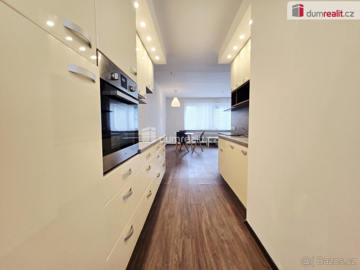 Pronájem bytu 2+kk 77 m², Praha - Břevnov - 7