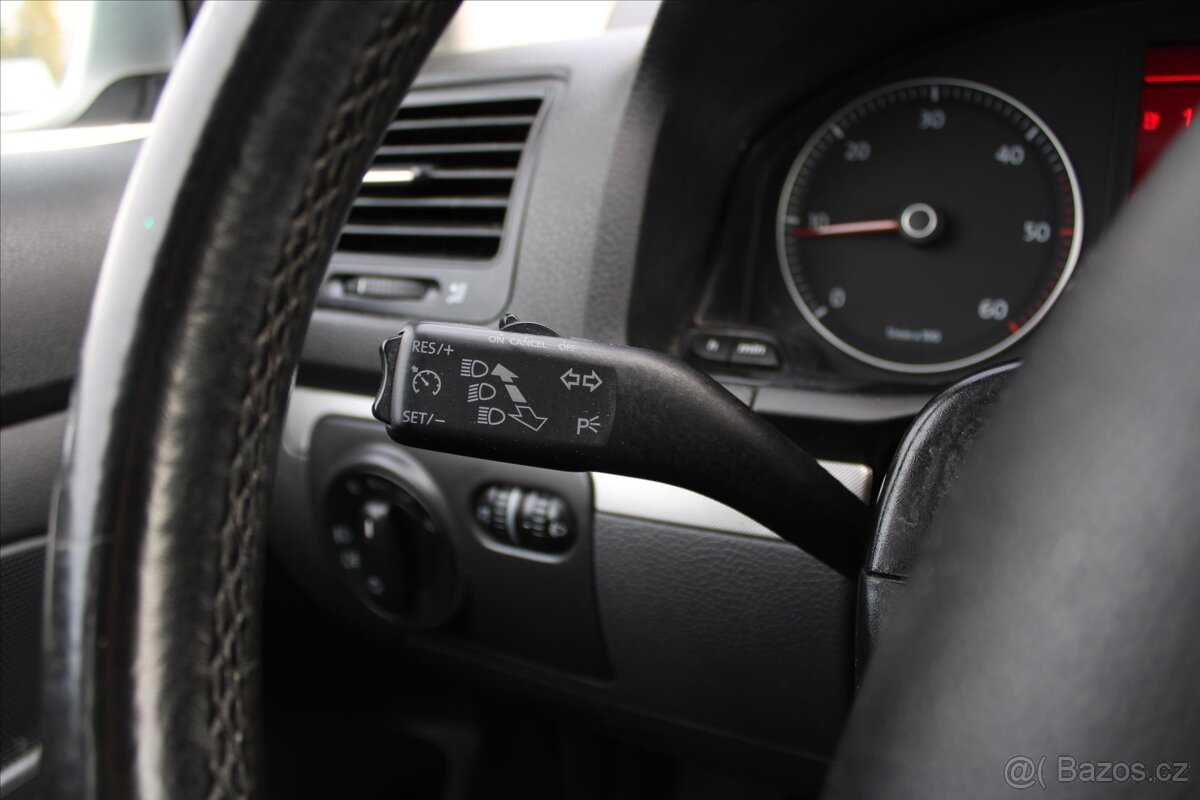 Volkswagen Golf 1.9 TDI 77kW DSG COMFORT (2008) - 7