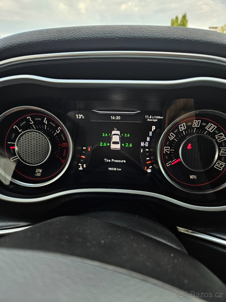 Dodge challenger 5.7 hemi - 7