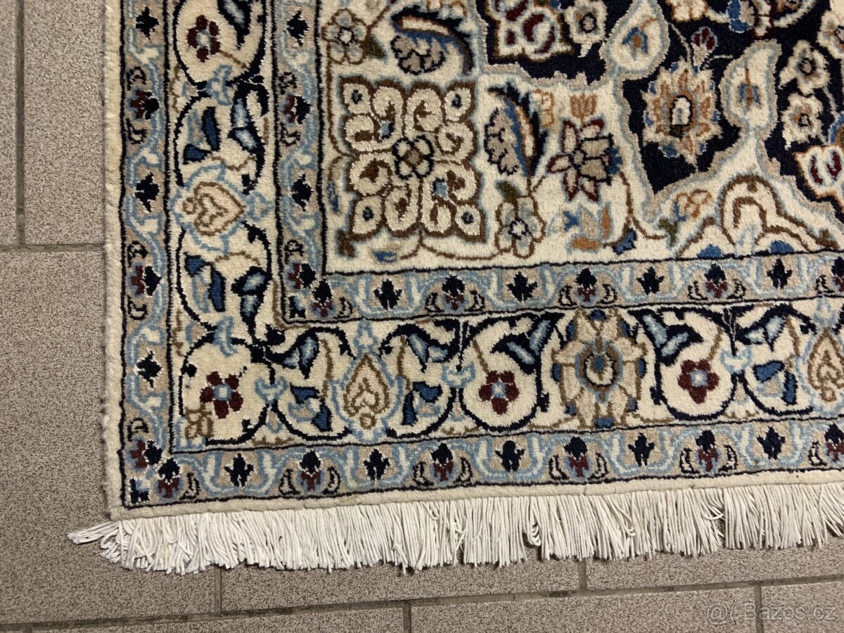 Perský vlněný koberec NAIN 220x130 - 7