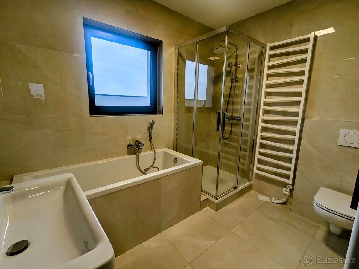 Pronájem 3+kk s terasou a parkováním v Hodoníně - 7