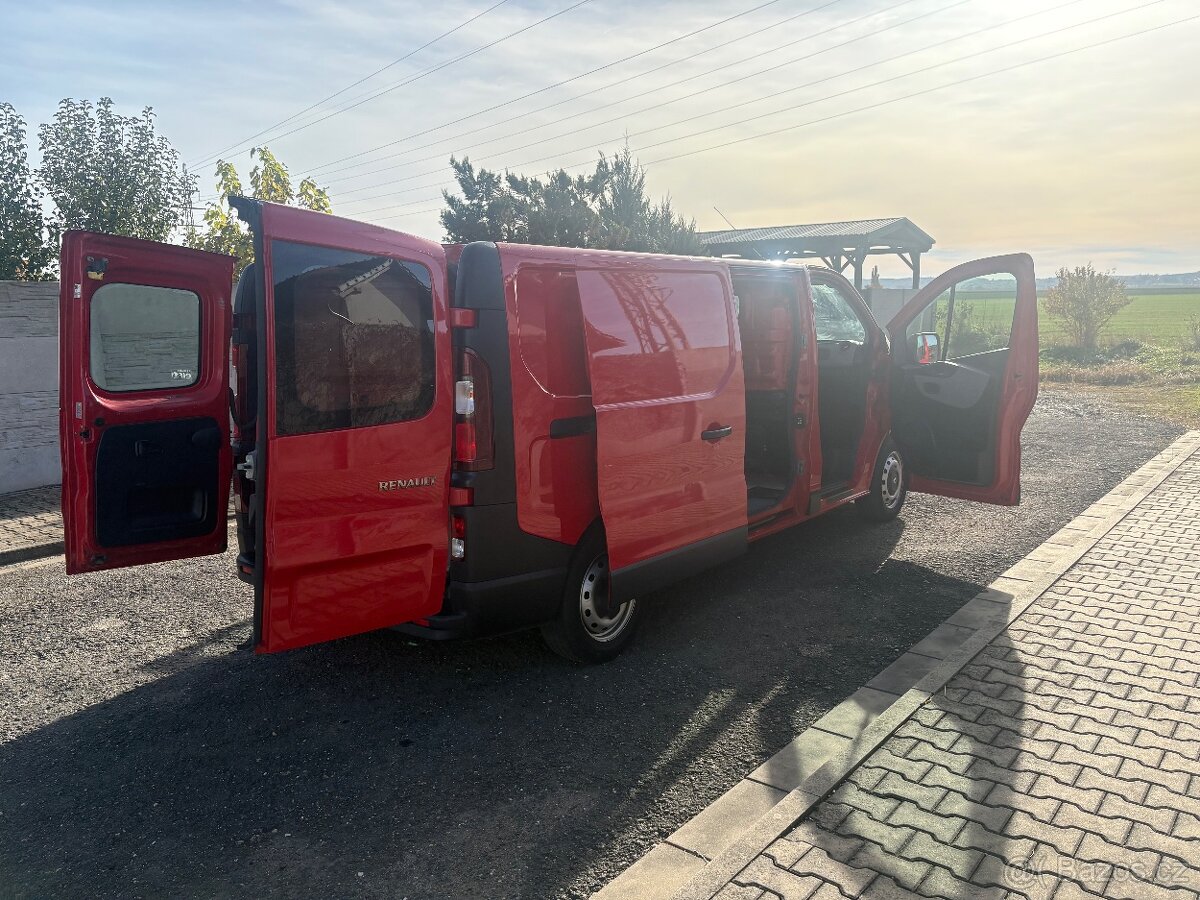 Renault Trafic long 1.6 DCI, 70KW 11/2017 175000km NOVÁ STK - 7