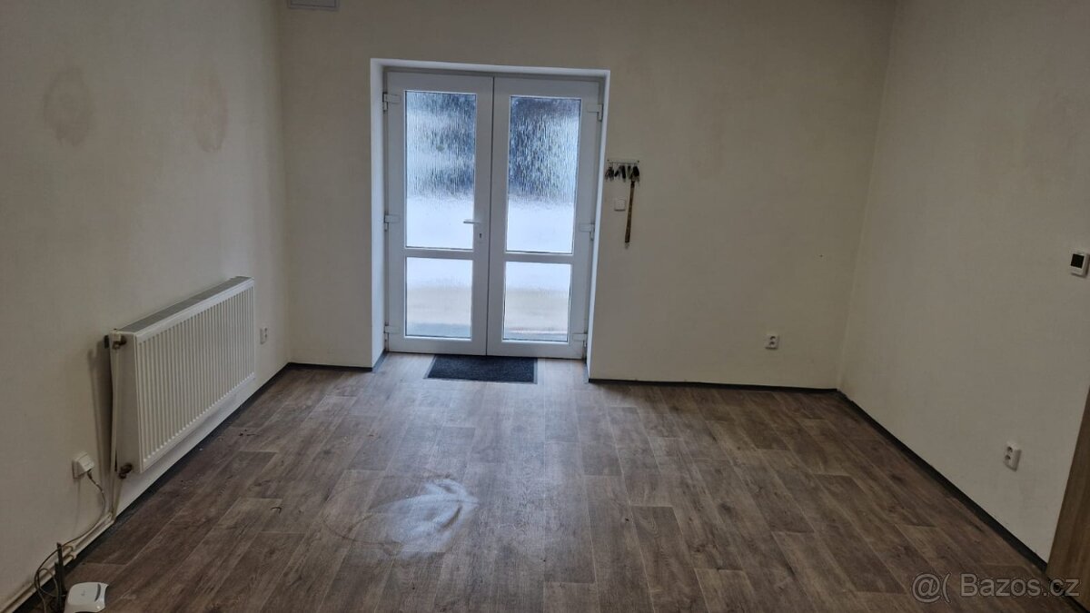 byt 4kk v Novém Boru , bez realitky - 7