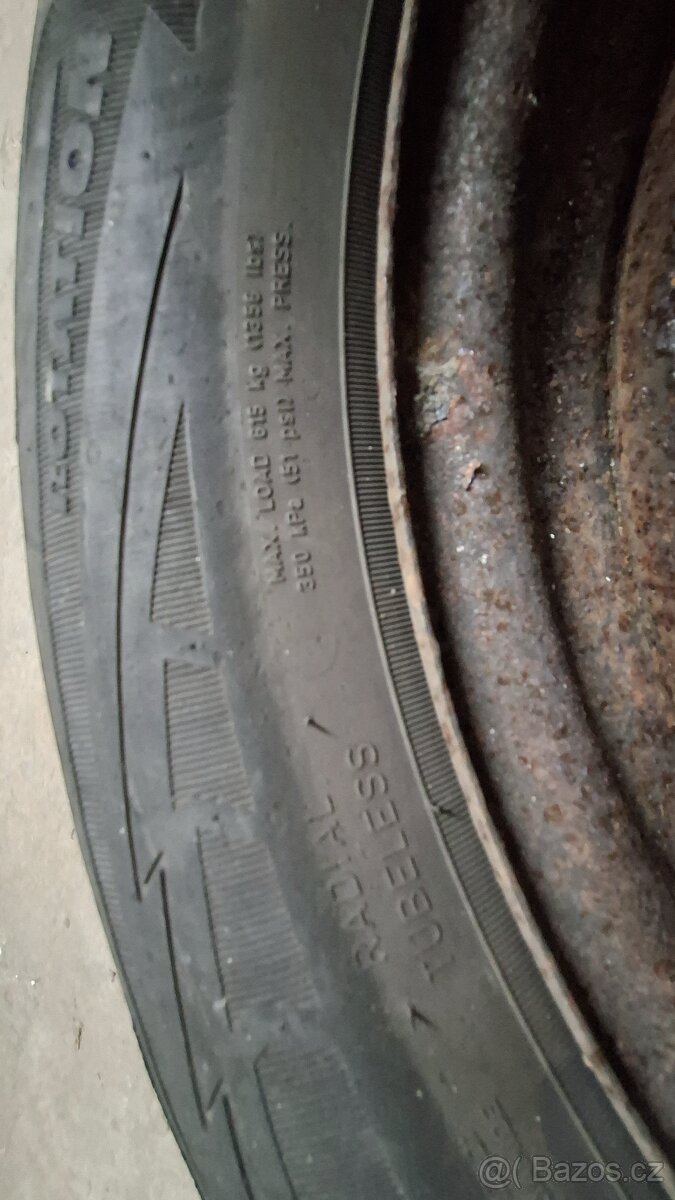 Prodávám kola na Ford Fusion - 7