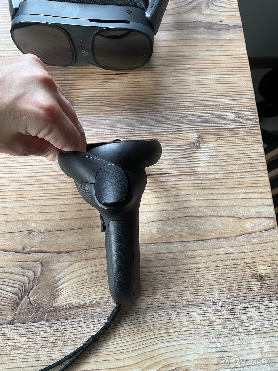 HTC Vive XR Elite – málo používané VR brýle - 7
