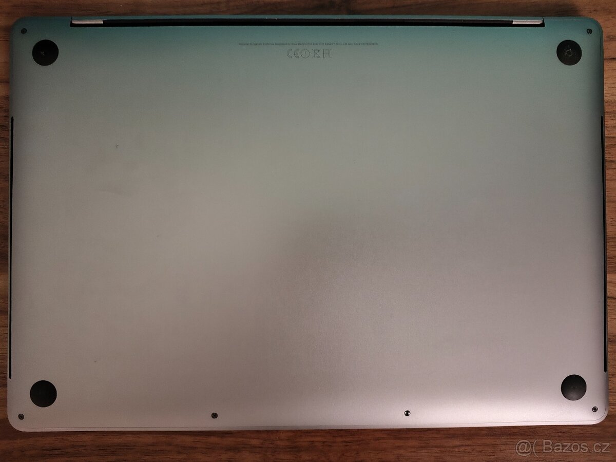 MacBook Pro 15 2016 | i7 • 16GB • 256GB SSD - 7