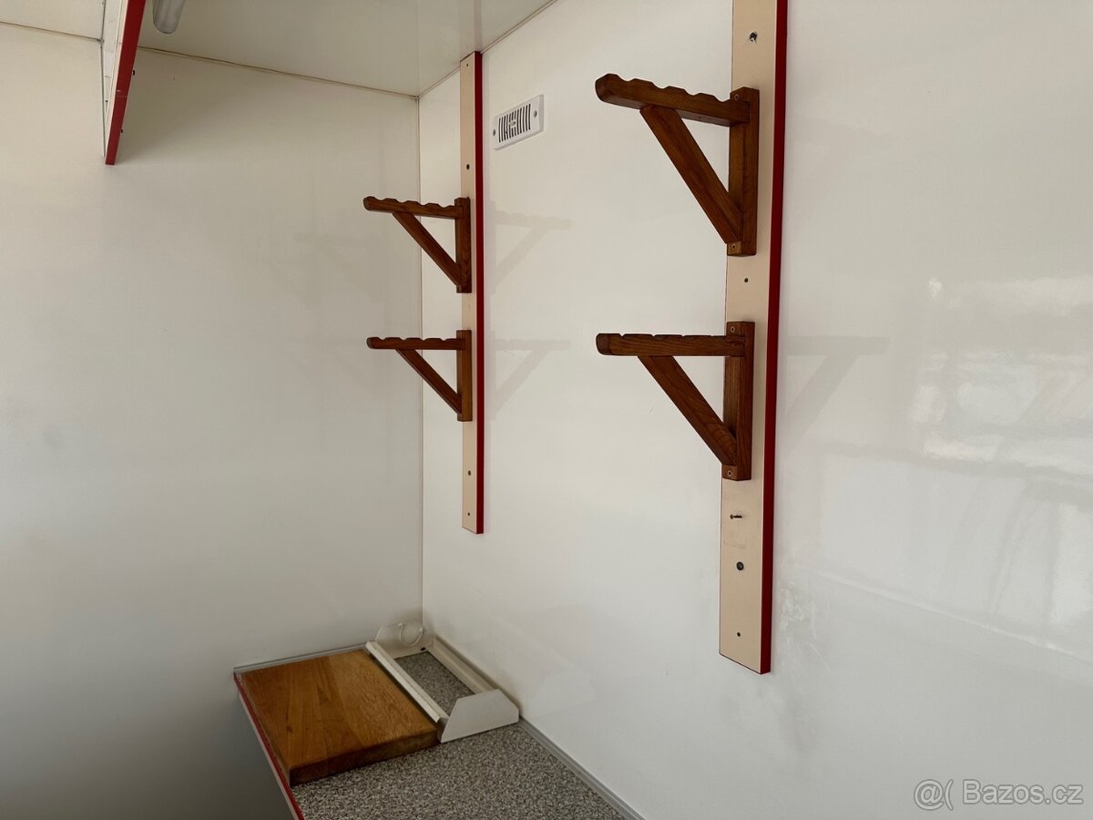 Polcam pojazdná predajňa 2004 VIN 022 - 7