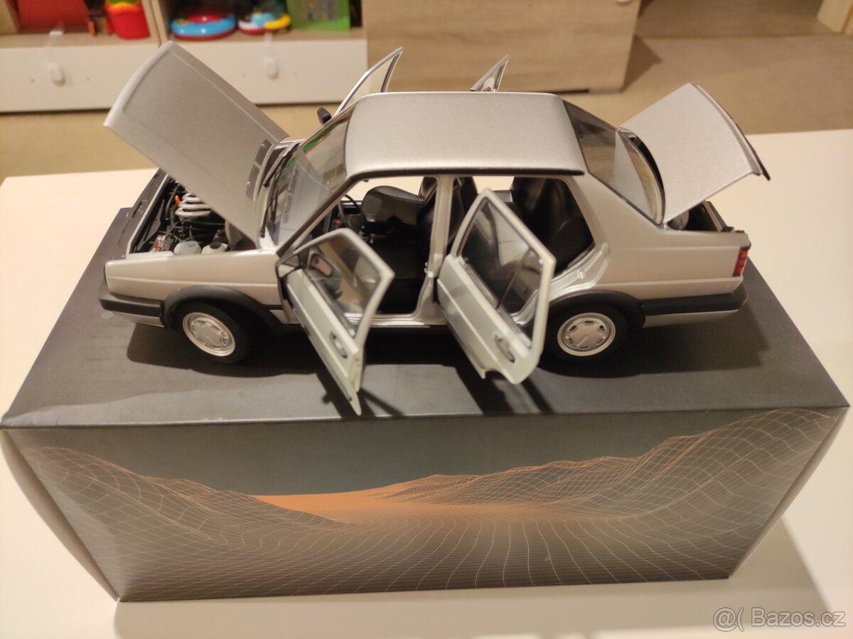 VW Jetta 2 GT 1:18 Mision model - 7