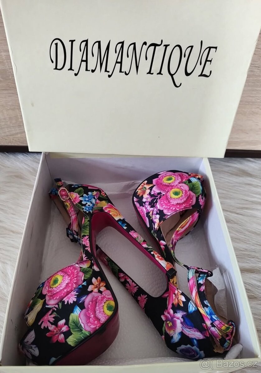 Dámské květované lodičky 36 - 7