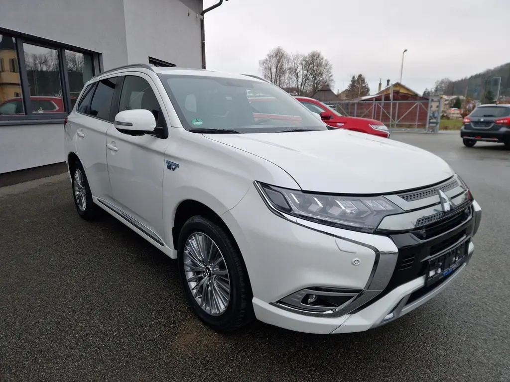 Mitsubishi Outlander, 2.4 PHEV 4x4 - 7