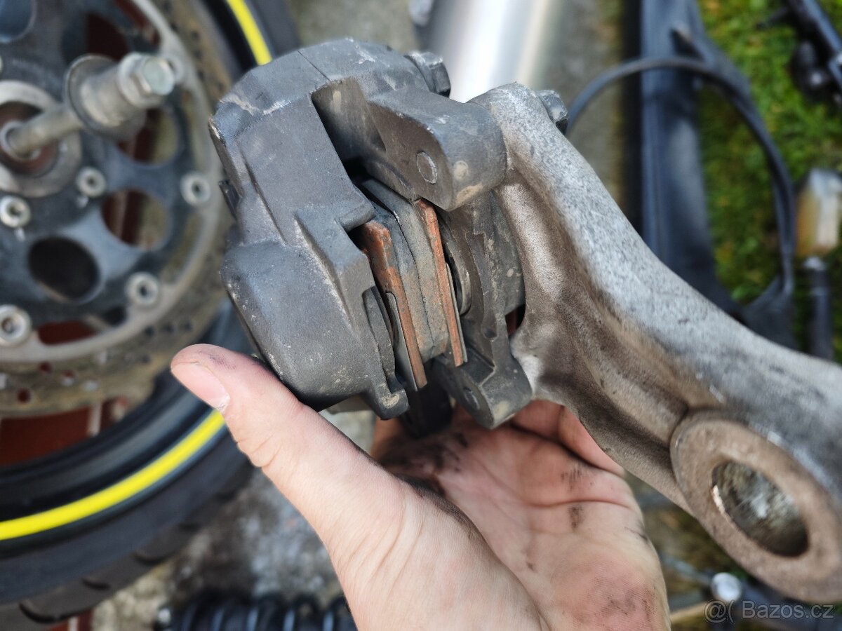 Suzuki GS 500 - díly - motor - 7