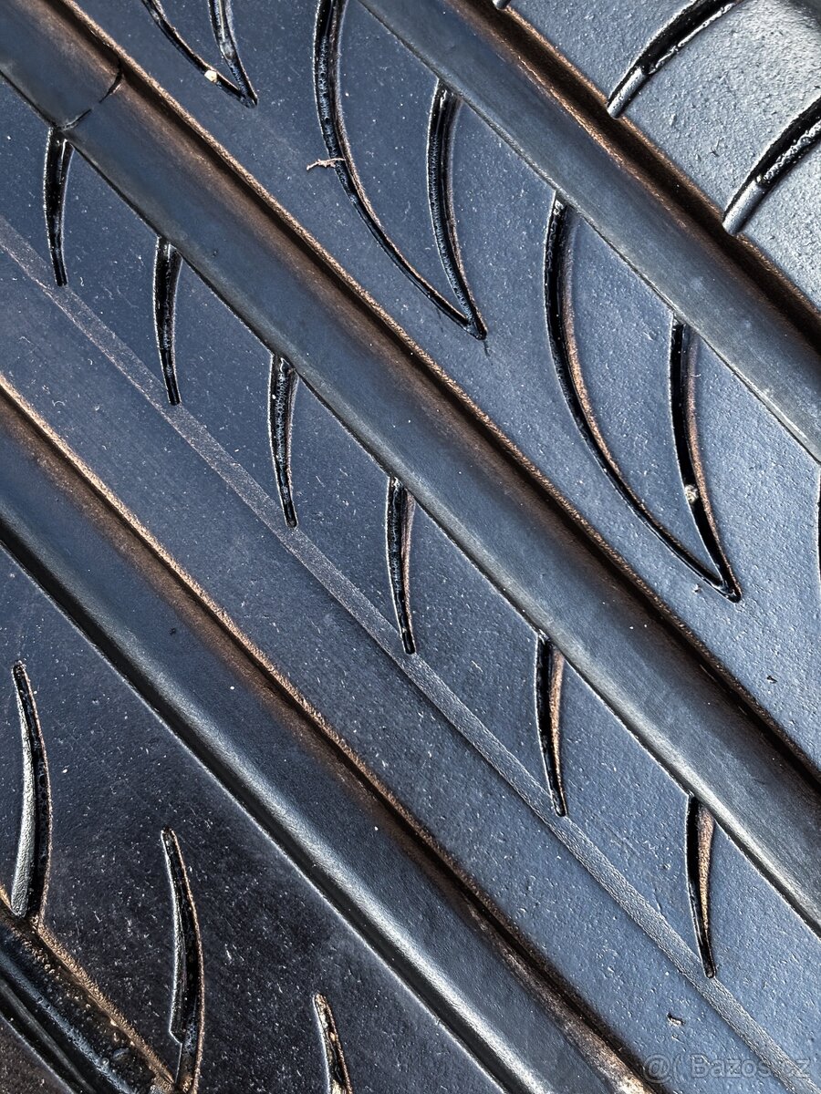 Pirelli Powergy 235/60 R18 103V - 7