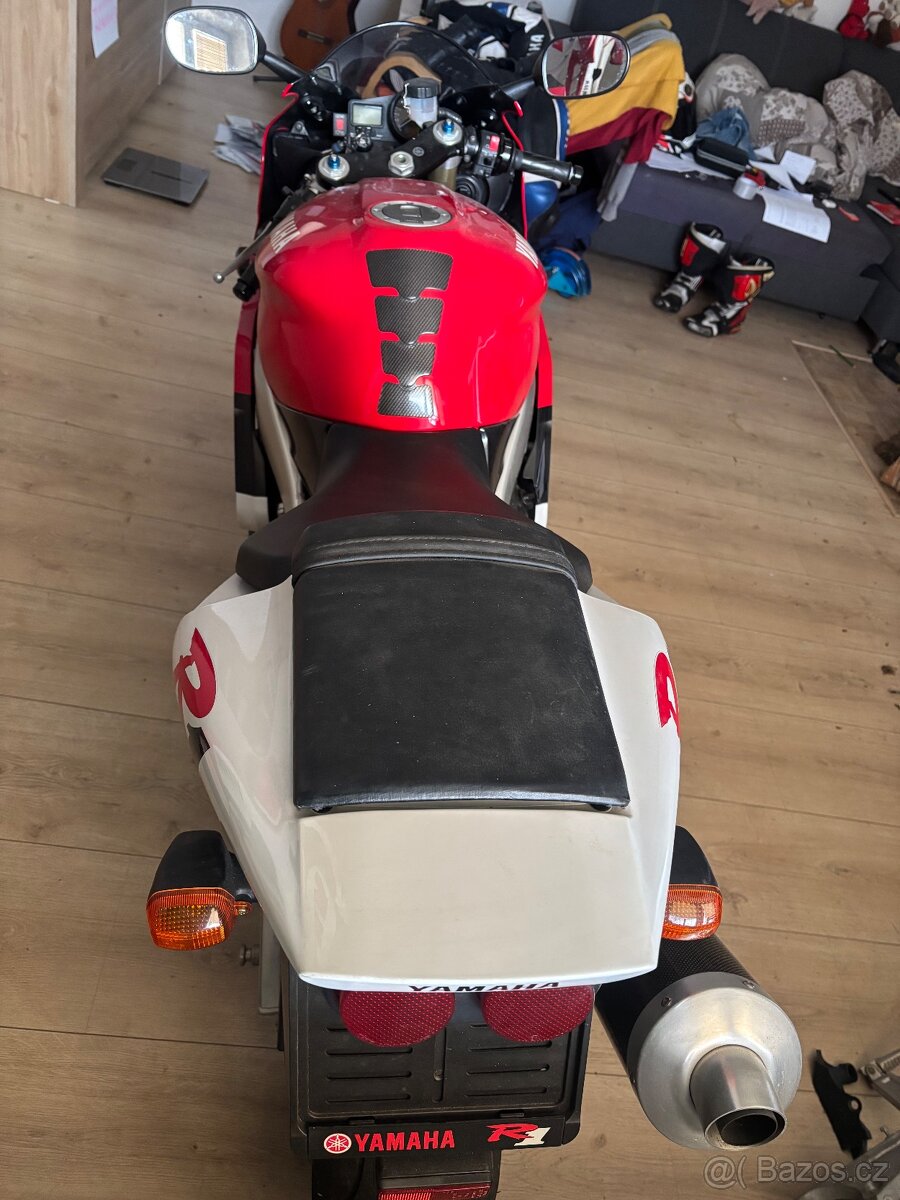 Yamaha R1 1999 - 7