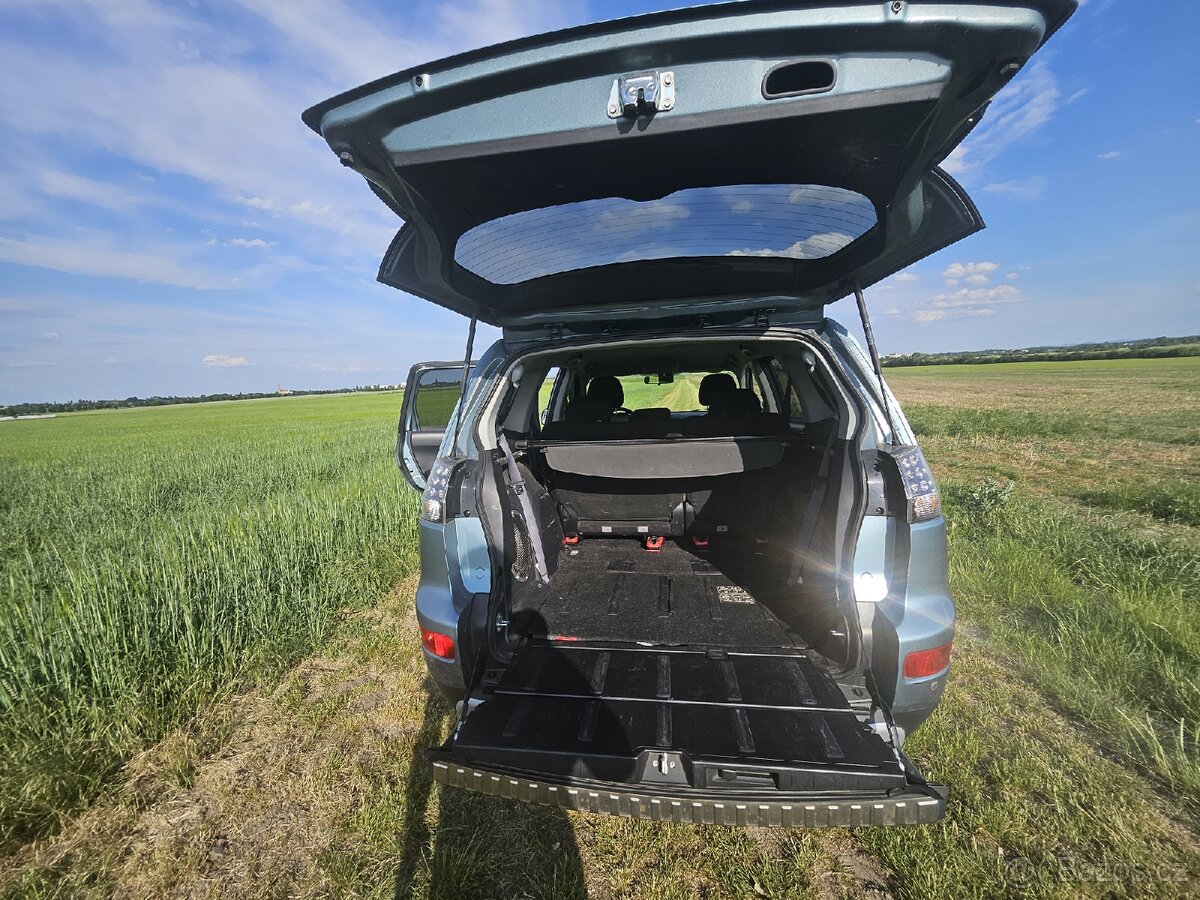 Mitsubishi Outlander 2.0, 123kW, 2007, AWD - 7