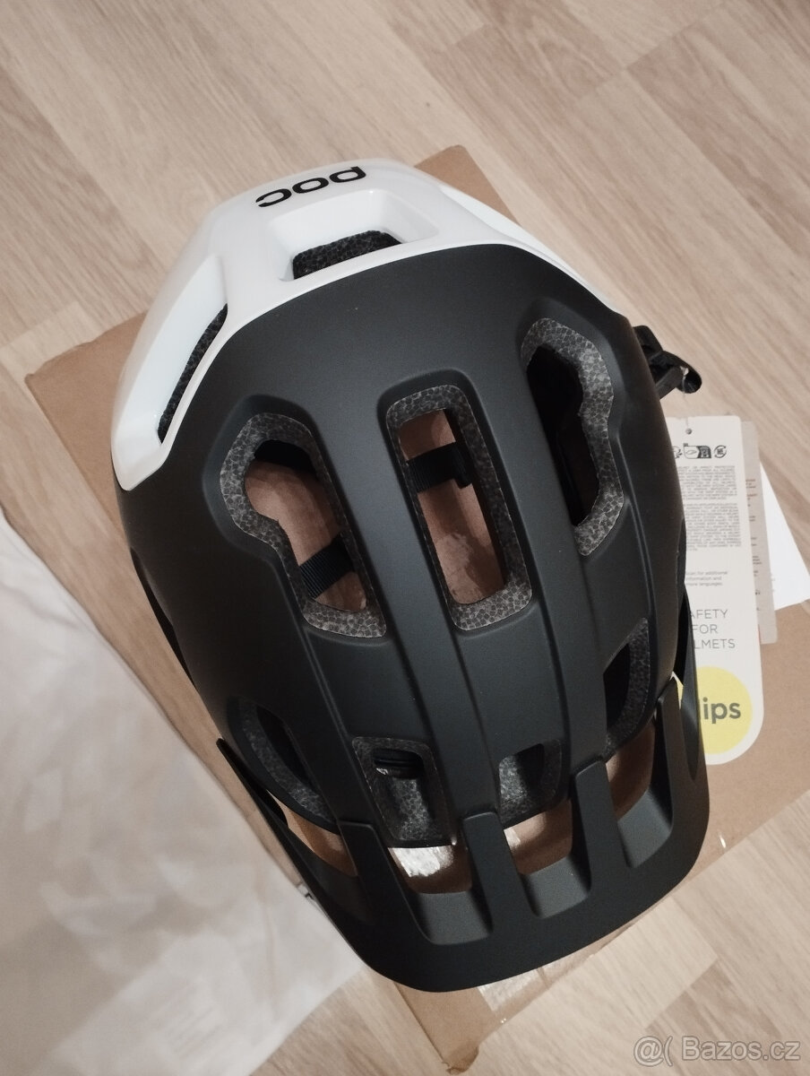 Nová helma POC Cularis MIPS M black/white - 7