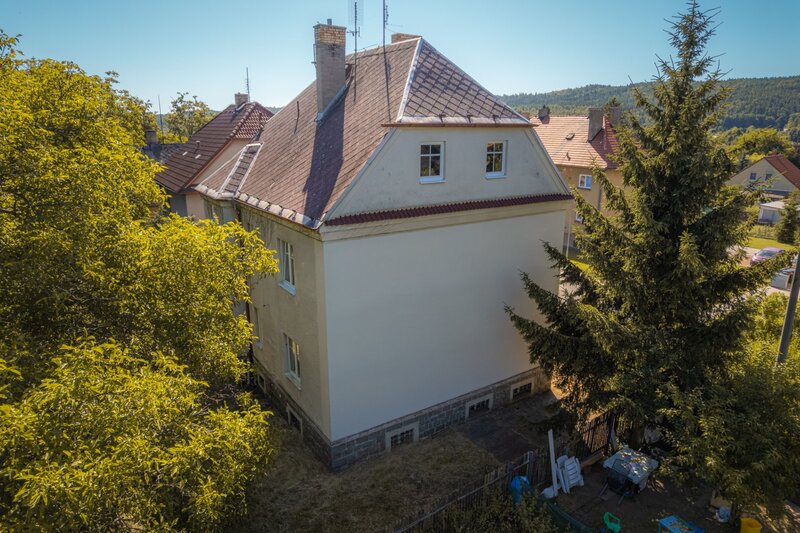 Prvorepubliková vila 5+2 (7+3) 380m2 / balkon /garáž / zahra - 7