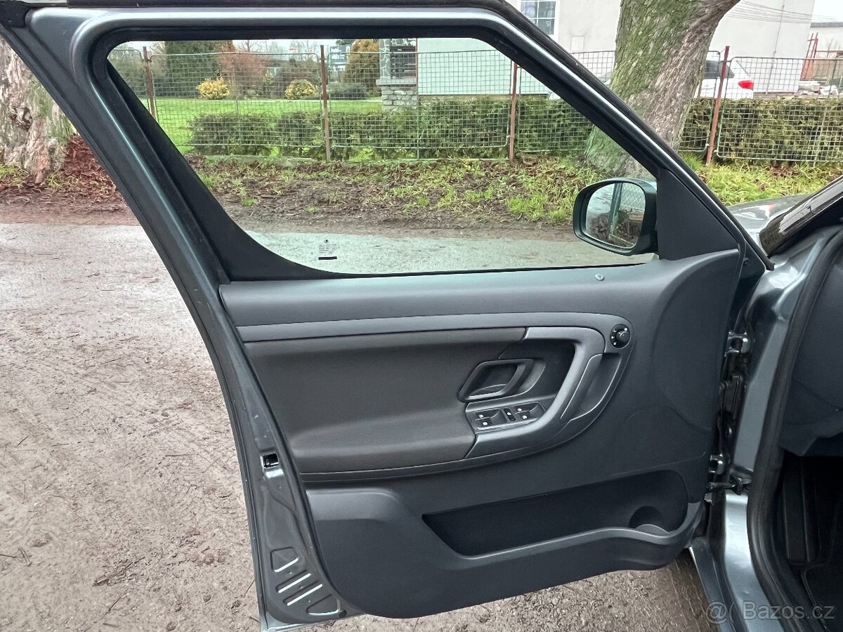 Škoda Roomster 1,2 TSi Serviska, Climatronic - 7