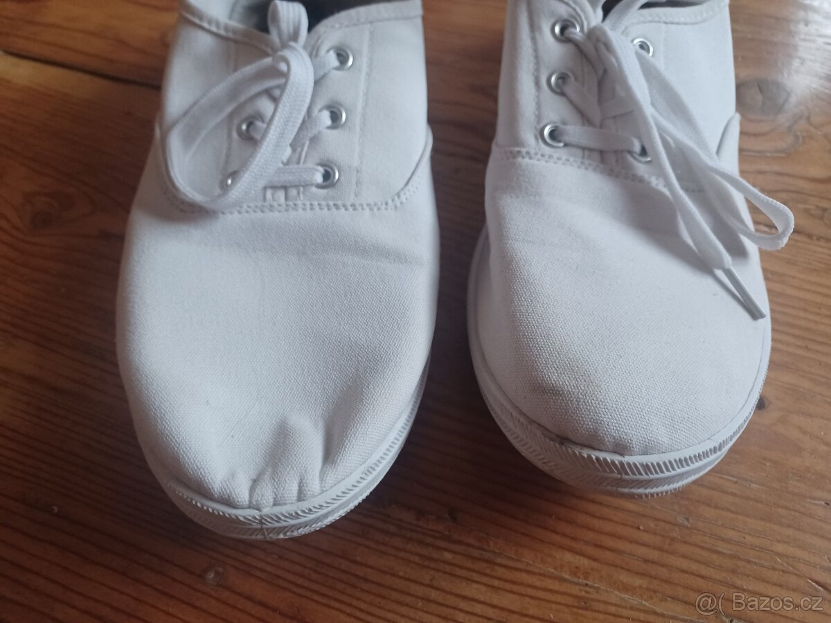 Bílé plátěnky 40 - 7
