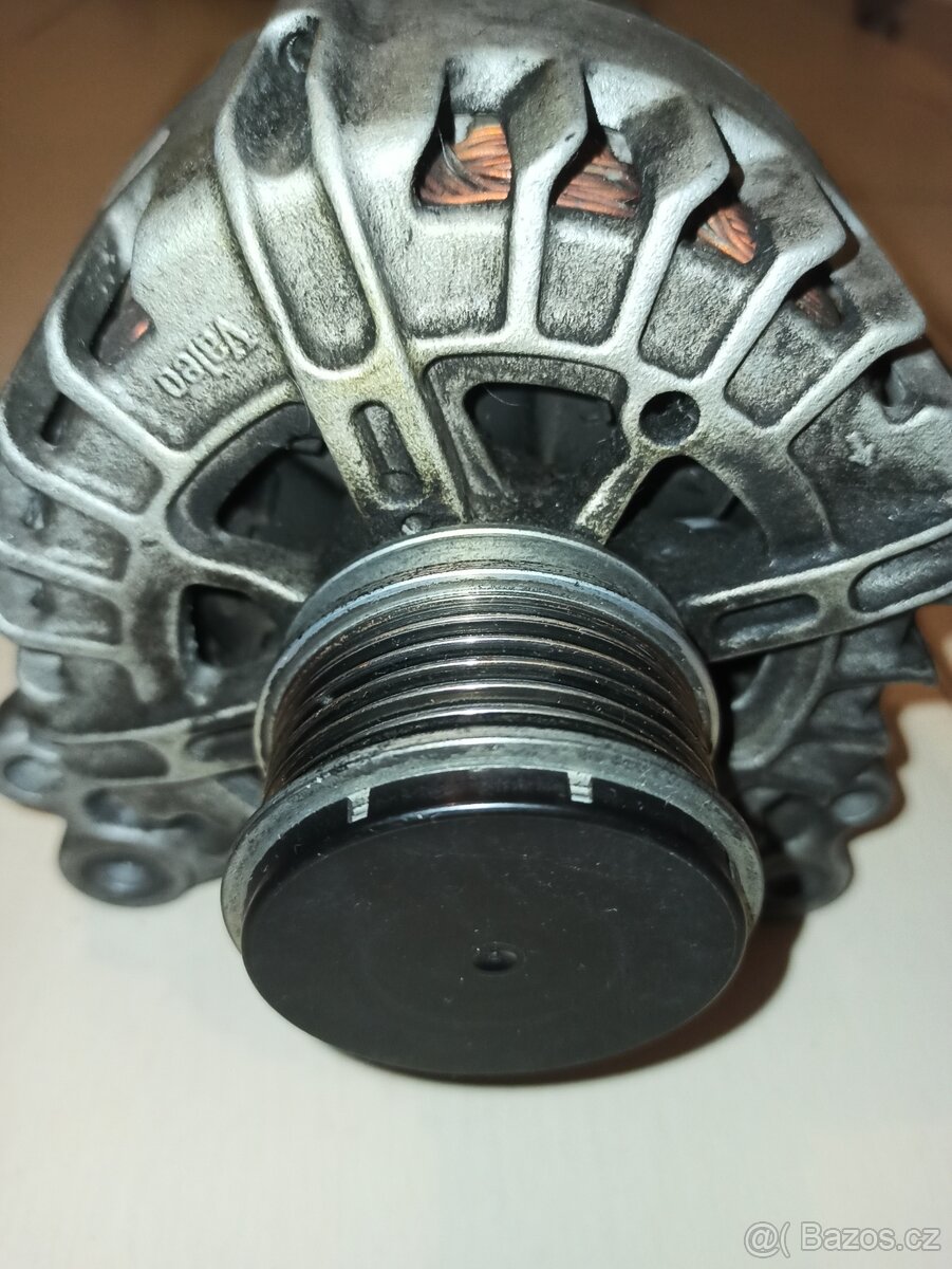 Alternátor VW Touran 2.0 TDI - 7