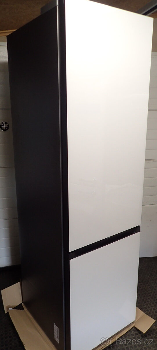 Luxusní Lednice SAMSUNG RB38C7B6D12/EF nové čti... - 7