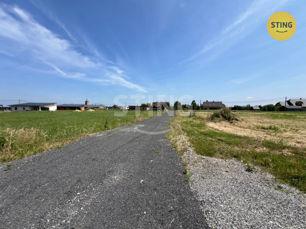 Nabízíme k prodeji stavební pozemek o rozloze 1129 m, 131641 - 7