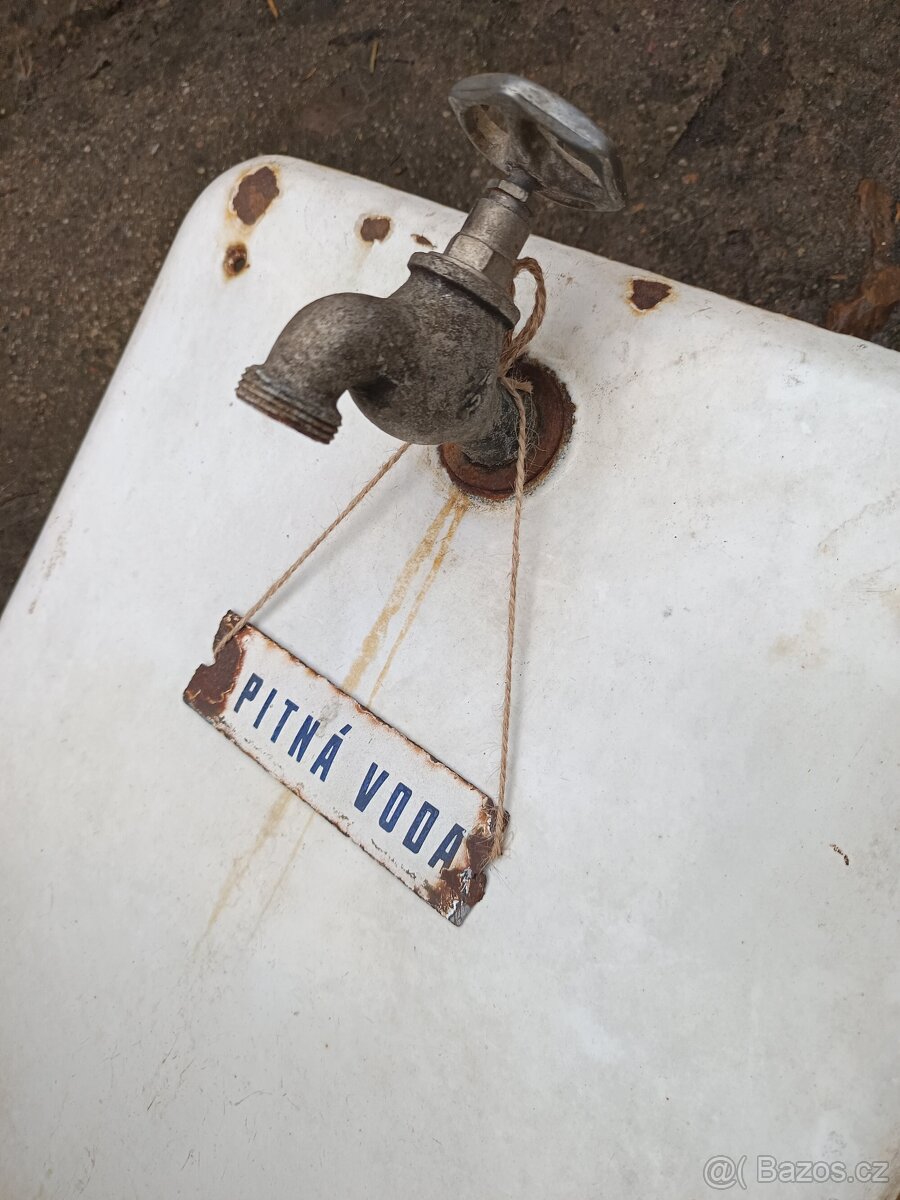 Stará litinová výlevka - 7