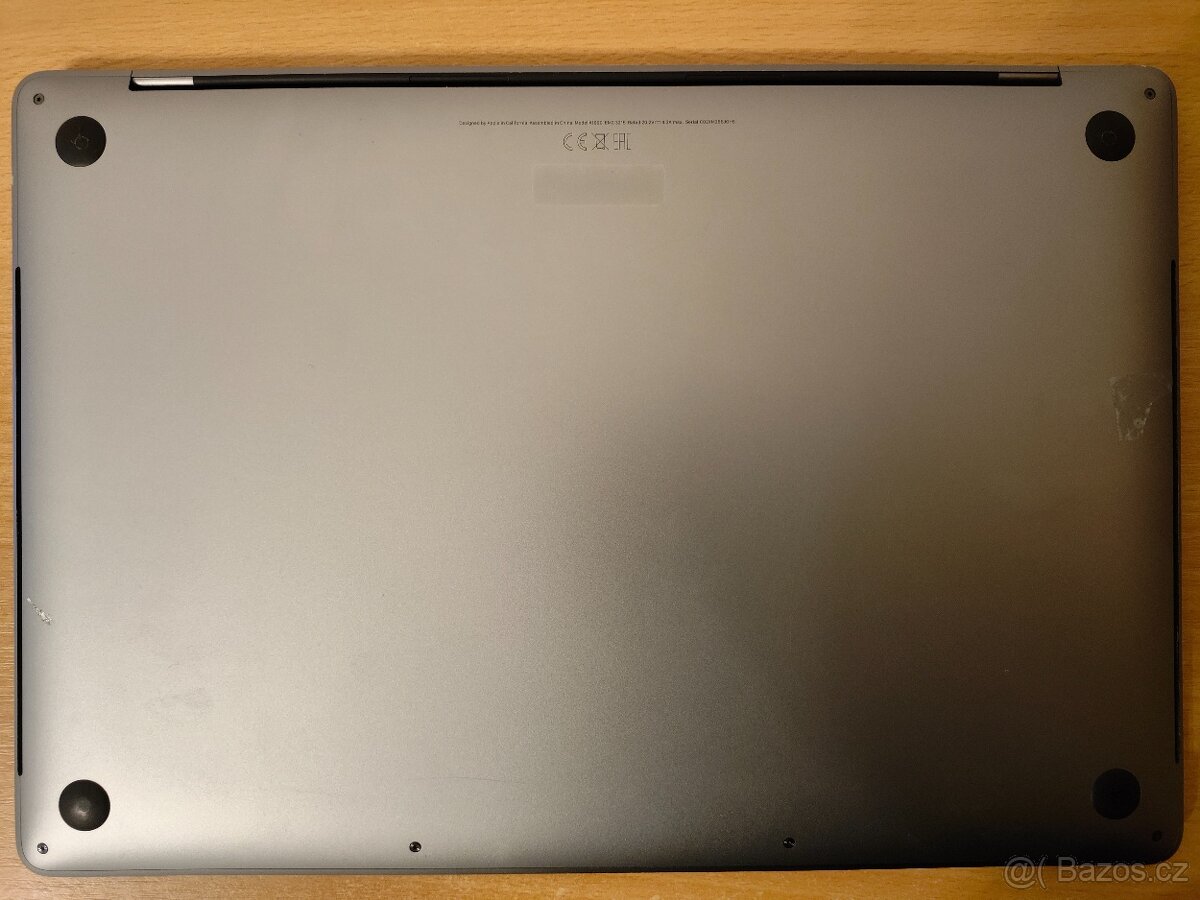 Apple MacBook Pro 2018 – i7 | 16GB | 256GB - 7