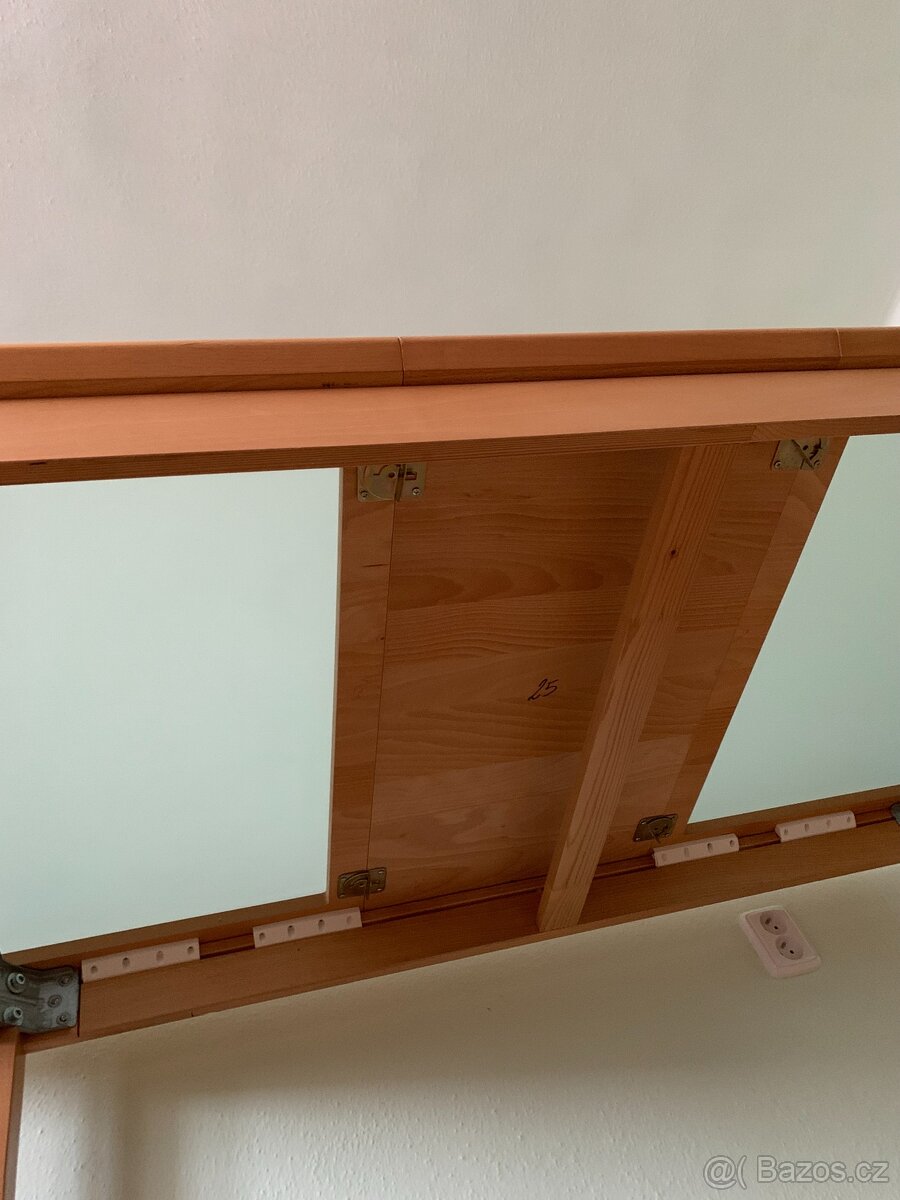 Rozkládací jídelní stůl - 7