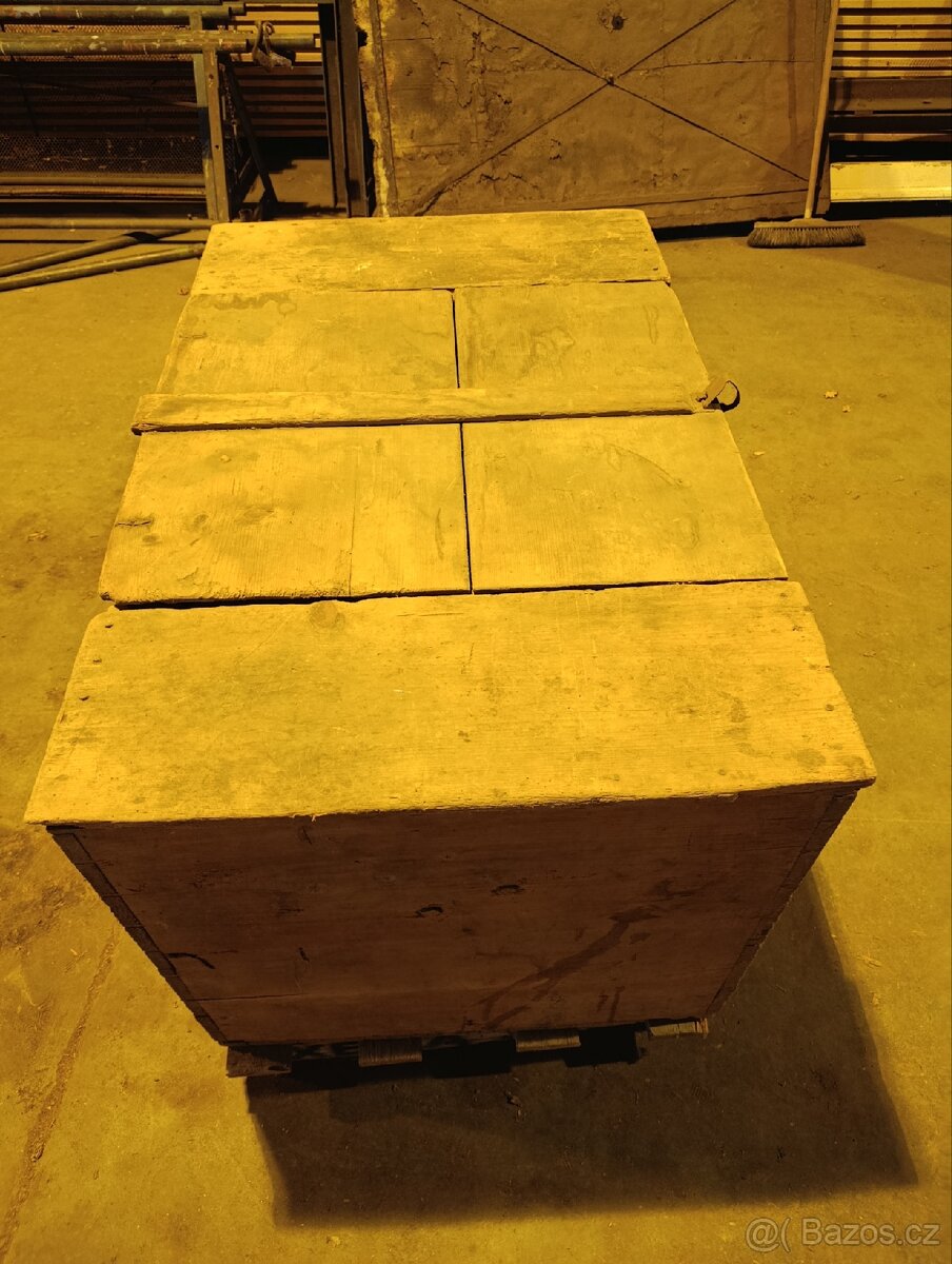 Stará truhla obilnice - 7