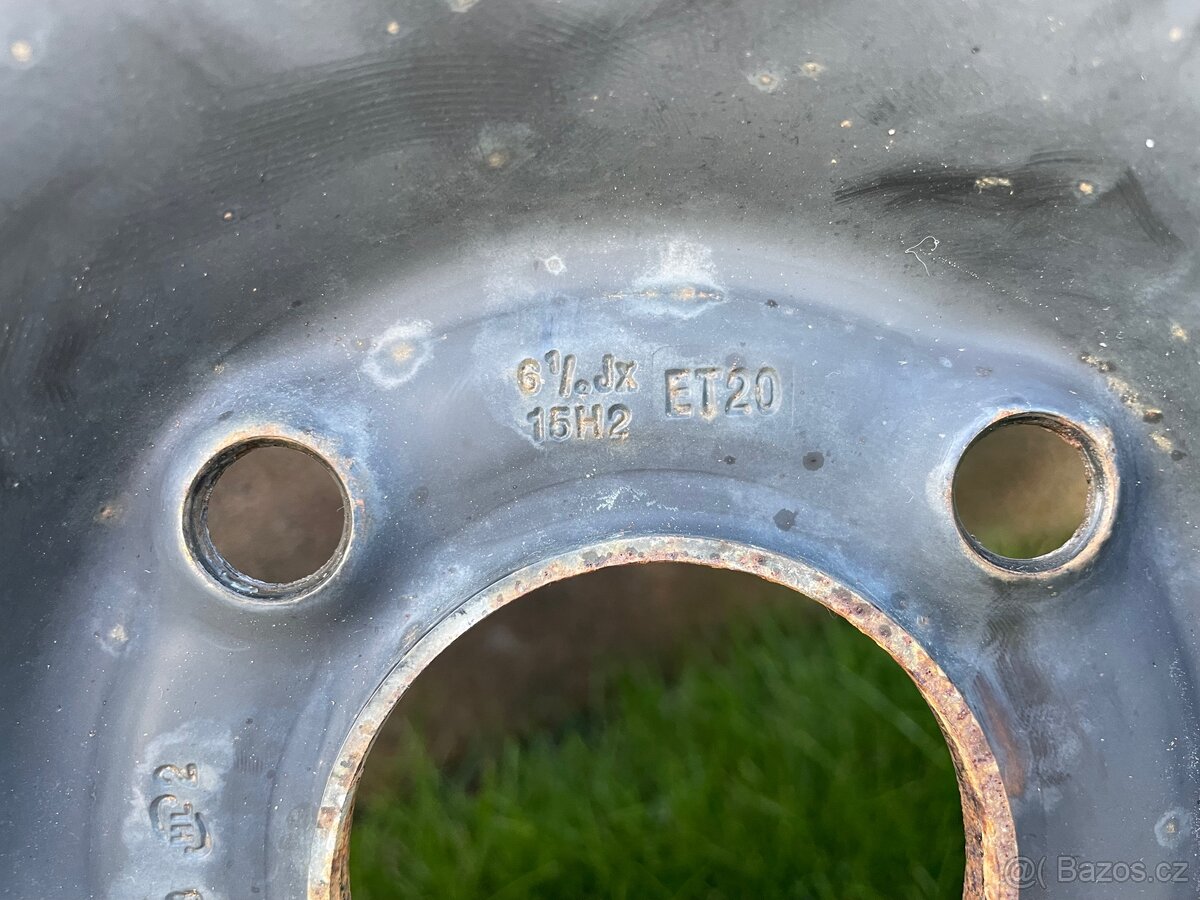 Sada kol R15, 4x108 + zimní pneu Continental - 195/65 R15 - 7