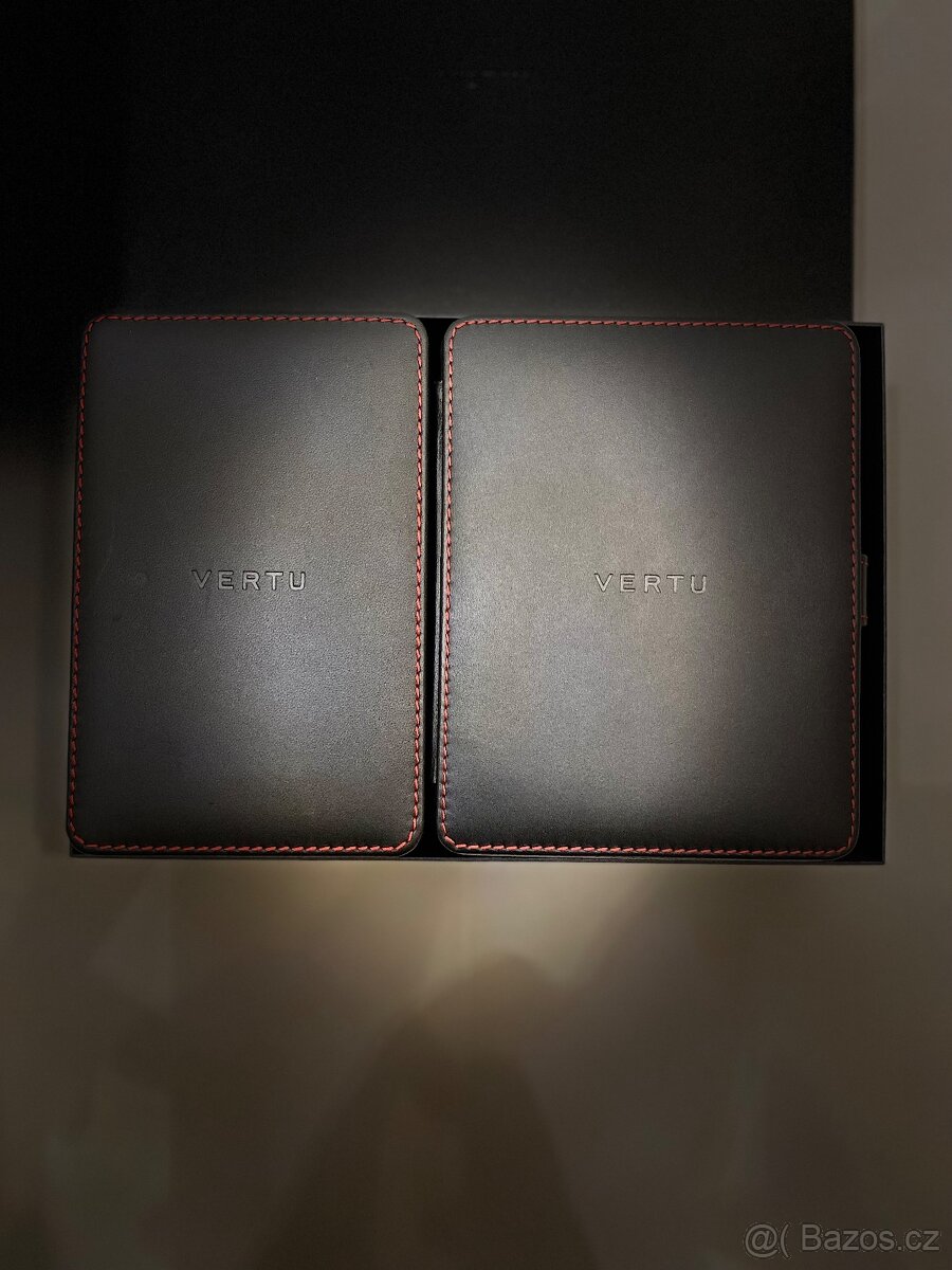 Mobilní telefon Vertu - 7