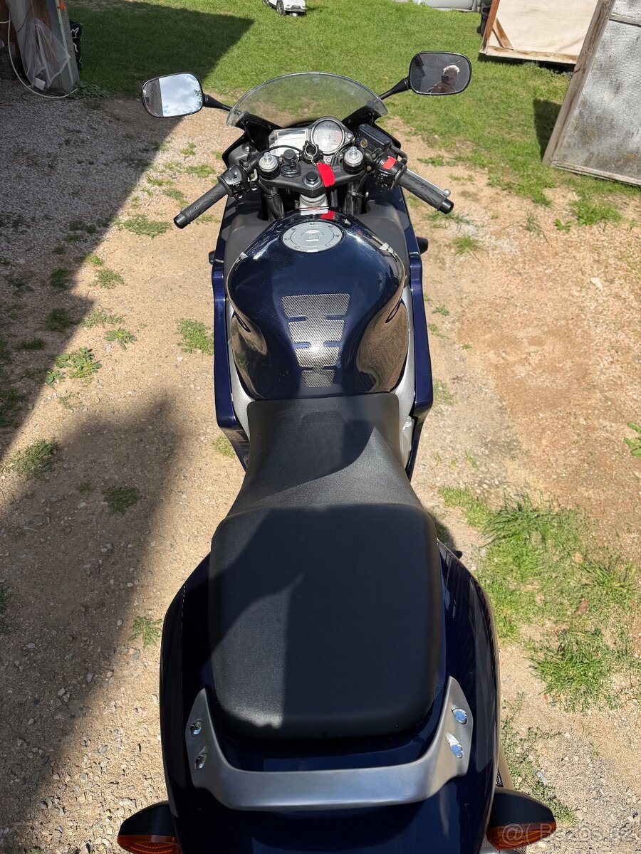 Honda cbr 600f - 7