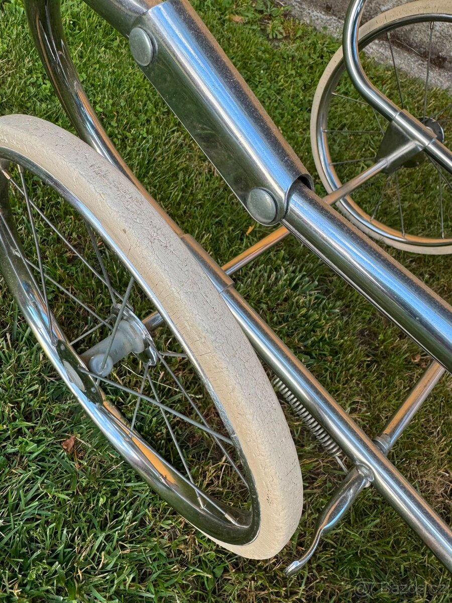 Retro kočárek Silver Cross pro miminko - 7