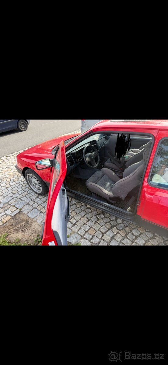 Ford Sierra 2.0 IS DOHC 88 kw, 3dv - 7