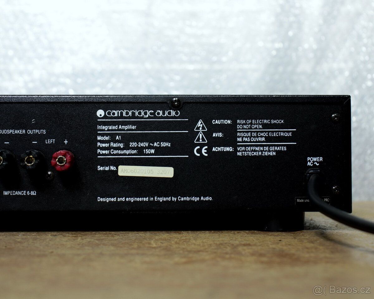 Zesilovač Cambridge Audio. - 7