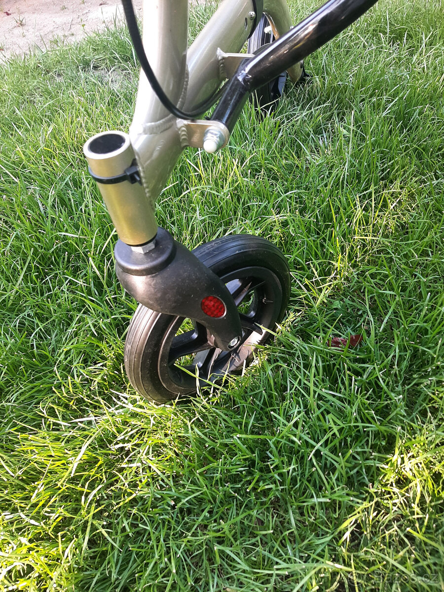 Chodítko lehké hliníkové 7 kg DMA zánovní - 7