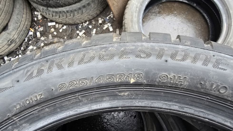 Zimní pneu 225/45/18 Bridgestone - 7