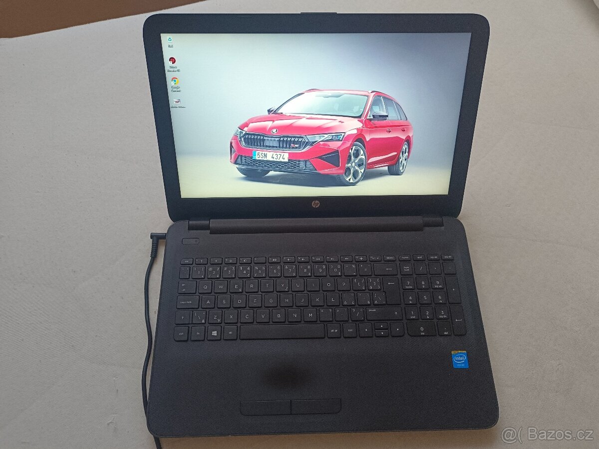 4 notebooky 8-12gb RAM - 7