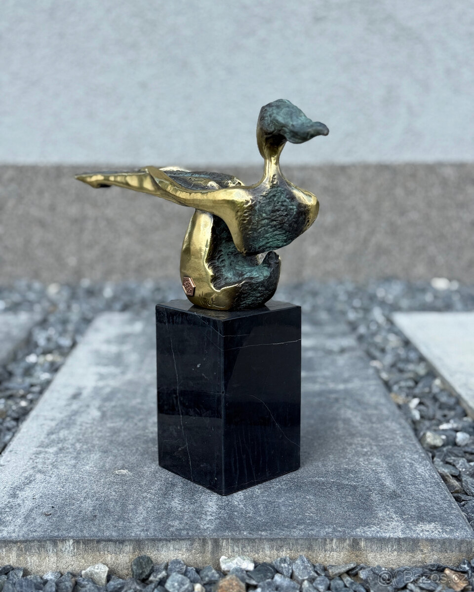 Moderní leštěná bronzová socha Žena luxusní dekorace mramor - 7