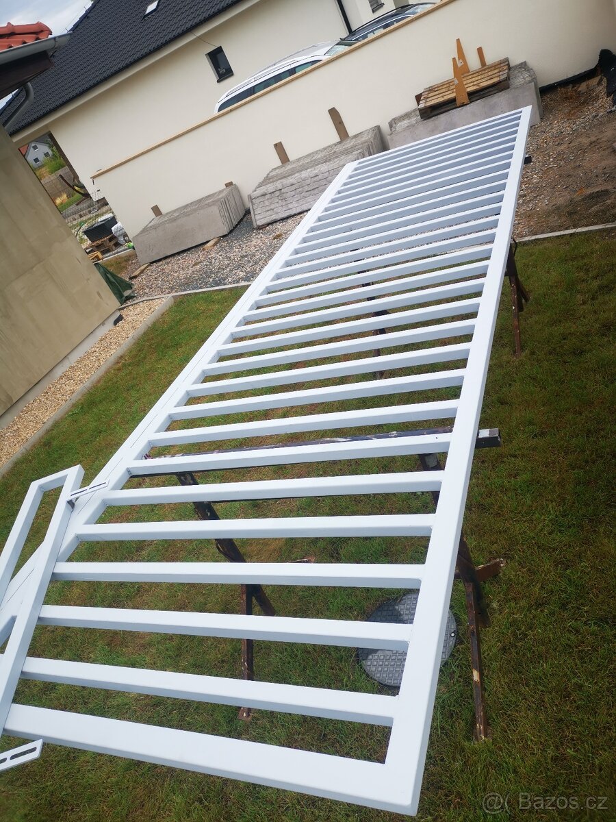 Pojezdová brána - 7