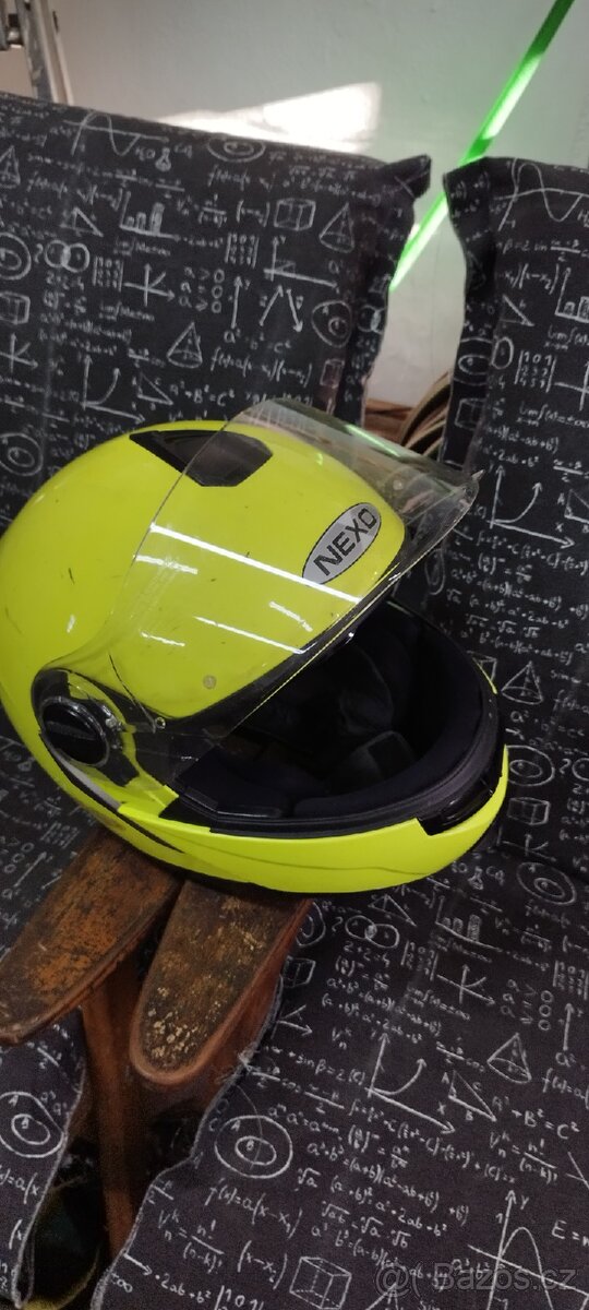 Silniční vyklápěcí helma velikost M 57-58 - 7