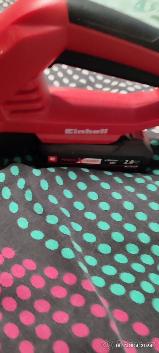 Pila na zivej plot - 7