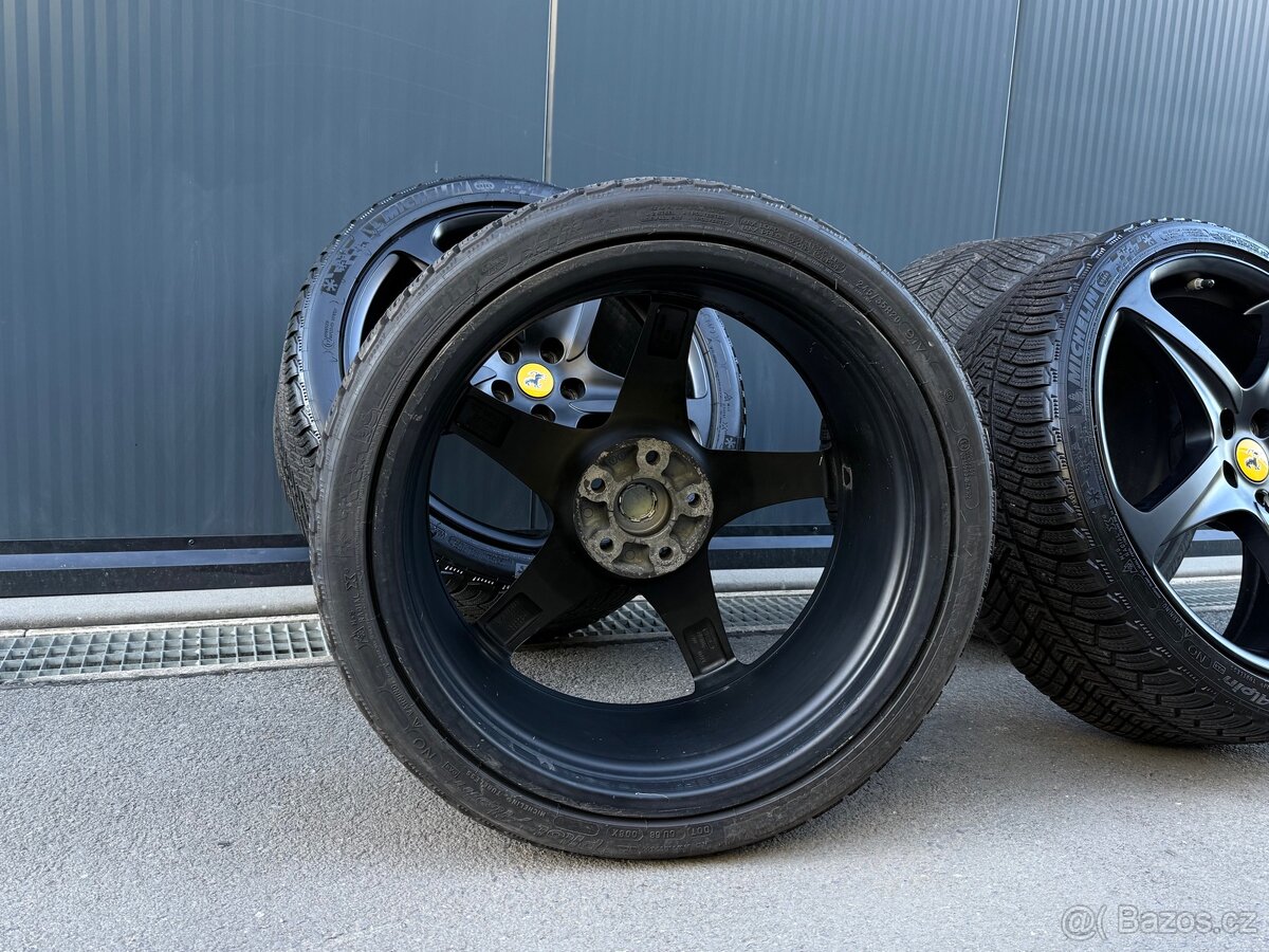 Ferrari FF kola - 7