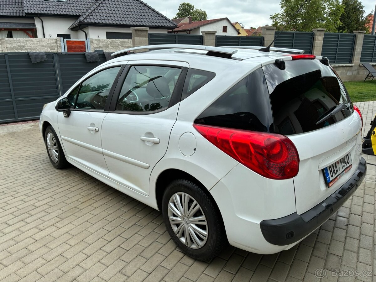 Peugeot 207 - 7