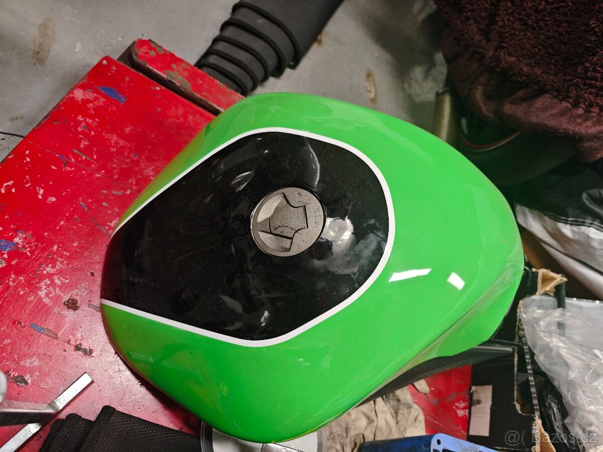 Kawasaki zx6r - 7