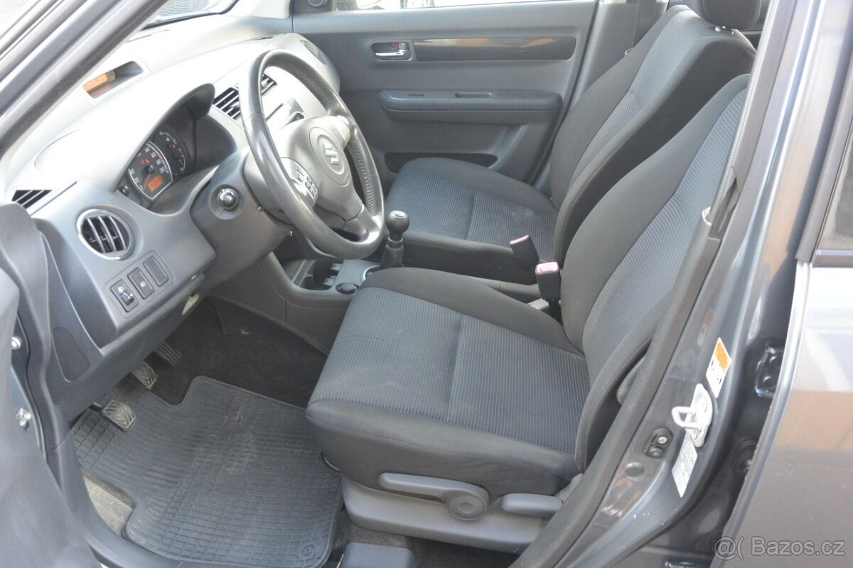 PRODÁM Suzuki Swift 1.3i16v 4x4 - 7