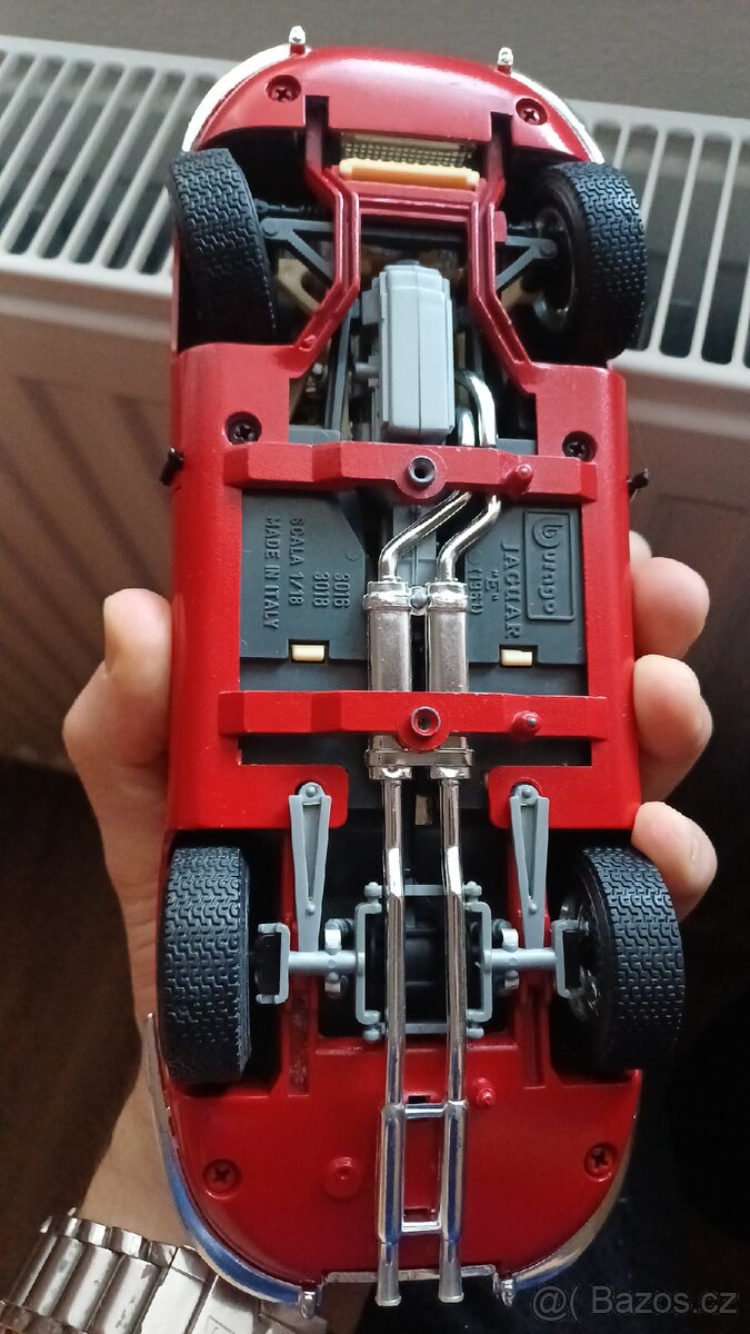 Jaguar E type cabrio Bburago 1:18 - 7