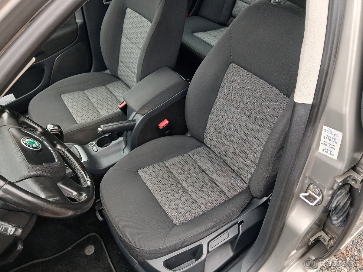 Škoda Octavia II kombi 1.6 TDi AMBIENTE - 7