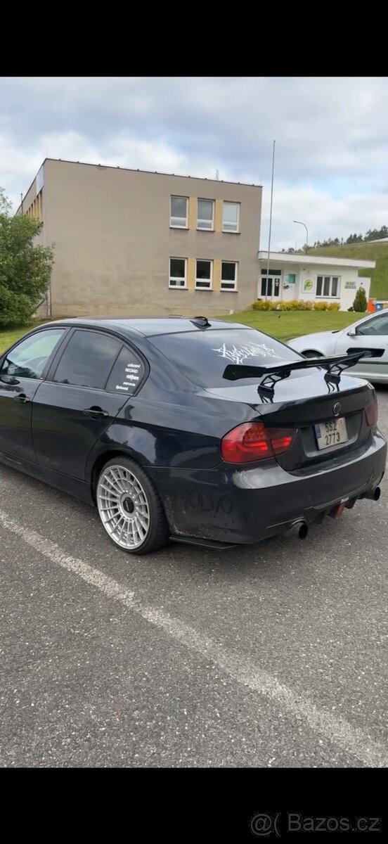 BMW E90 - 7