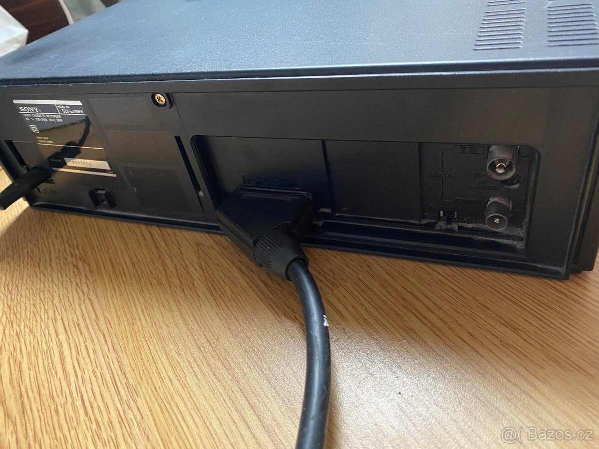 Videorekordér SONY SLV-E210EE - 7